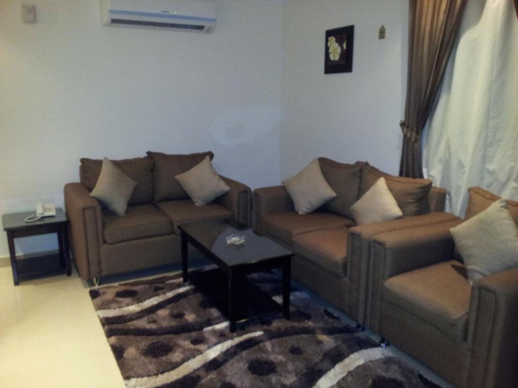 Dorar Darea Serviced Apartments - Al Malqa Riyadh Ruang foto